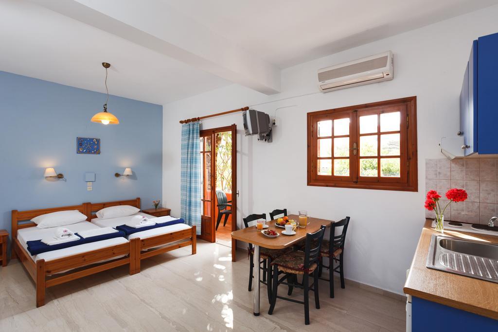Flisvos Rooms Plakias Rum bild